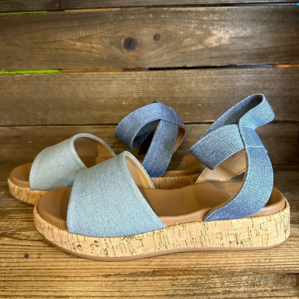 New NIB Big‎ Kids Dolce Vita Sicile Blue Denim Ankle Strap Sandals Size 3 Y